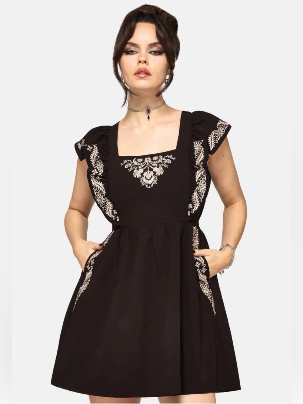 Disturbia Bladeborn Embroidered Ruffle Front Mini Dress size US 6 NWOT